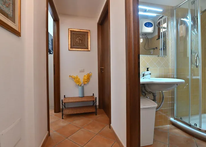 Izzhome Gallery Lägenhet Pula