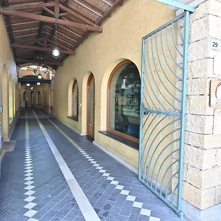 Izzhome Gallery Pula